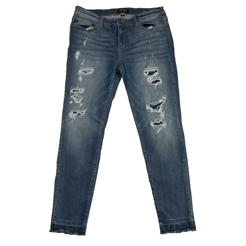 Judy Blue Jeans Womens Size 15/32 (32x27) Skinny Fit Patched Rip Stretch Raw Hem